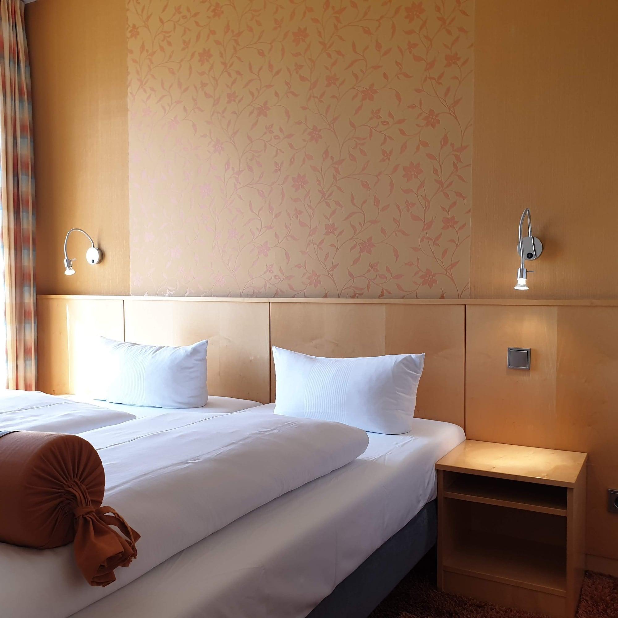 Landhotel Rittmeister & Kraeuter-Spa Adults Only Rostock Bagian luar foto