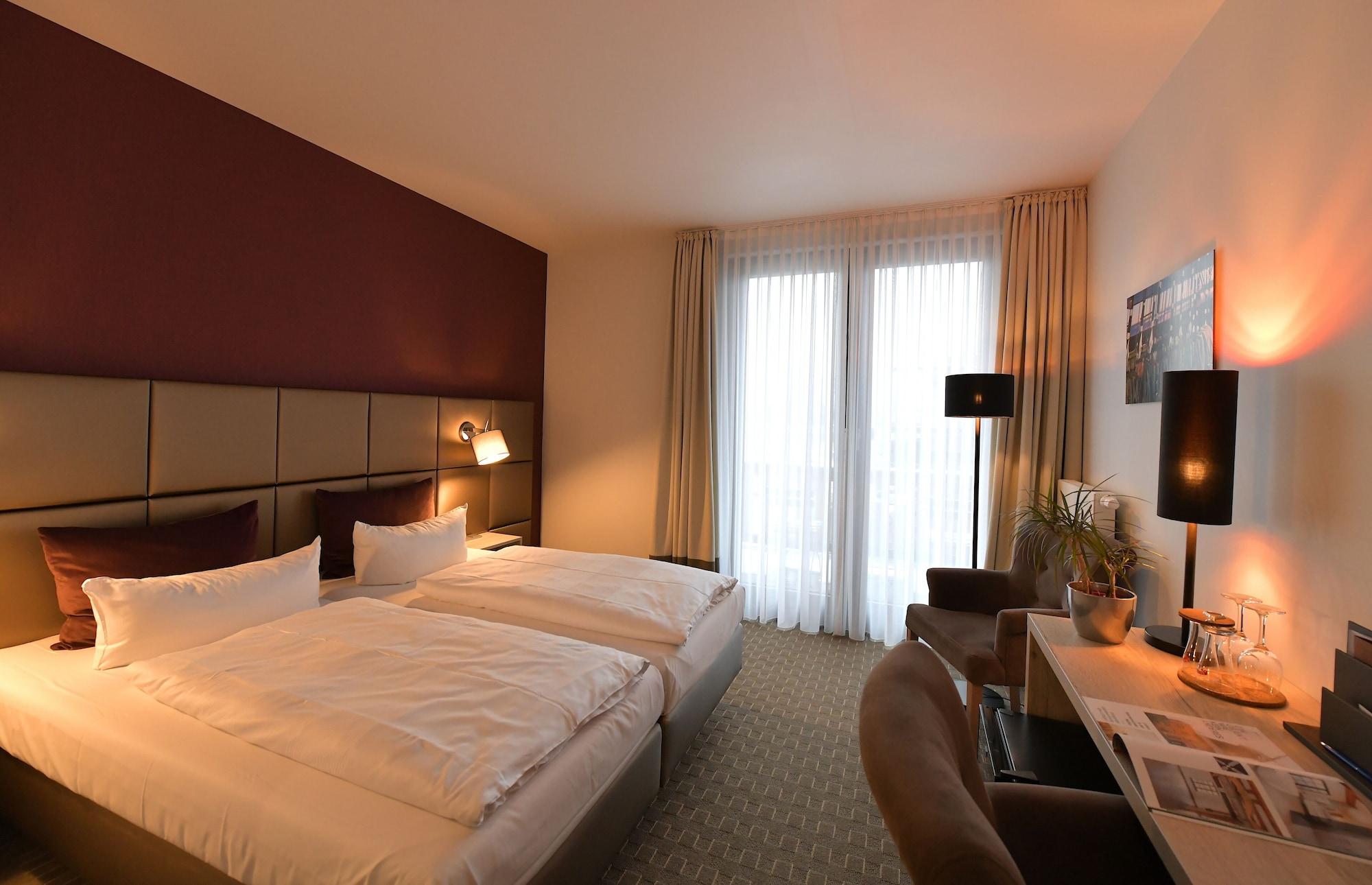 Landhotel Rittmeister & Kraeuter-Spa Adults Only Rostock Bagian luar foto